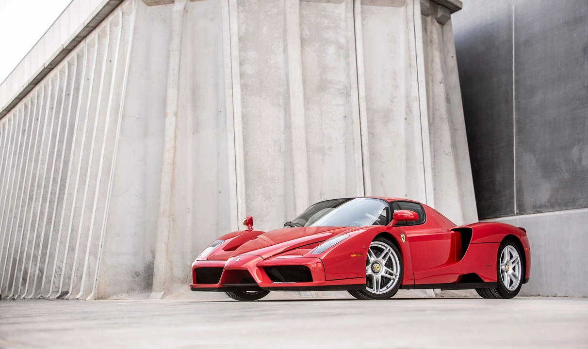 2004 Ferrari Enzo - Image 22 of 31
