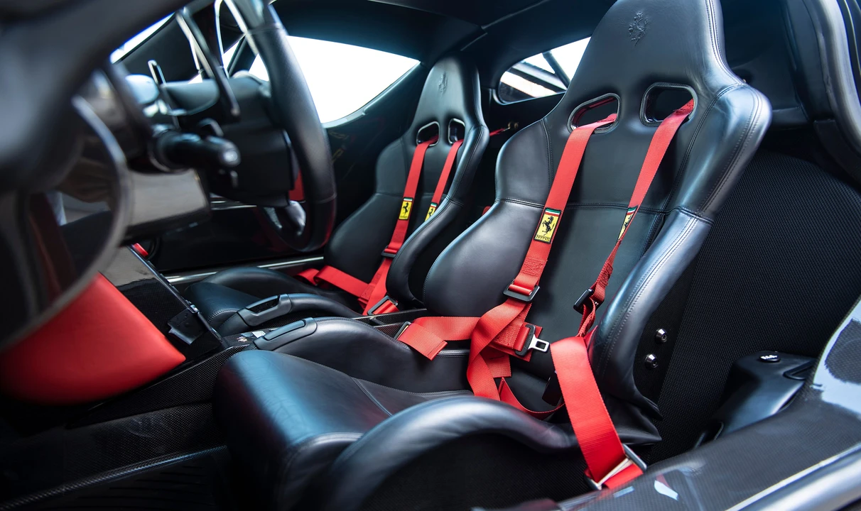 2004 Ferrari Enzo - Image 30 of 31