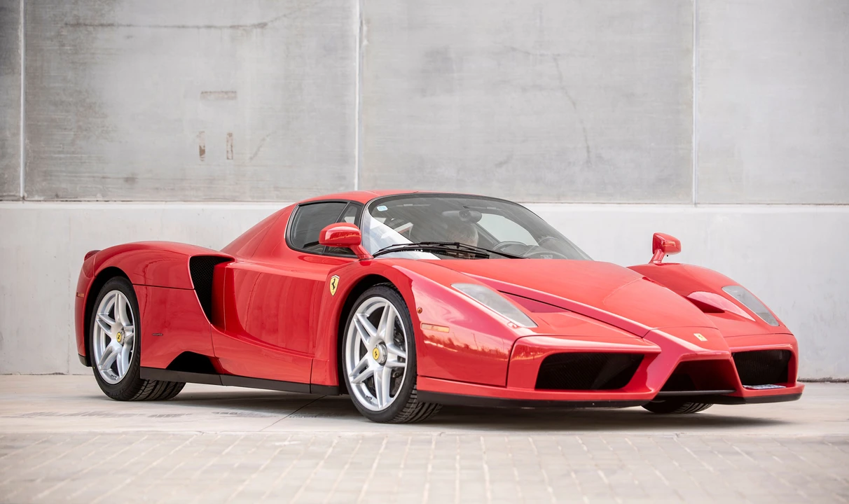2004 Ferrari Enzo - Image 14 of 31