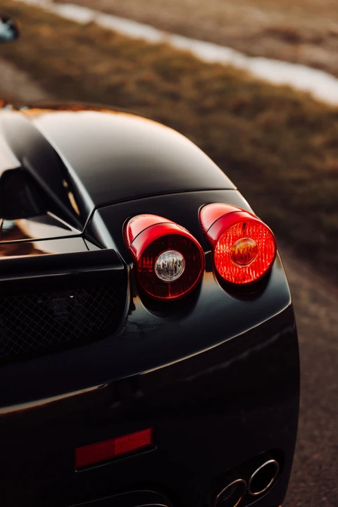 2004 Ferrari Enzo - Image 10 of 31