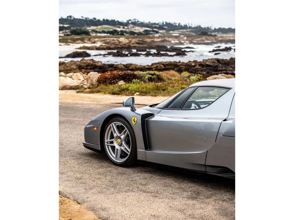 2004 Ferrari Enzo - Image 15 of 25
