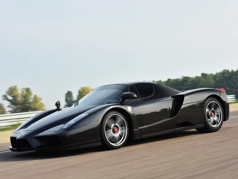2004 Ferrari Enzo - Image 22 of 31