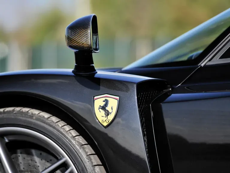 2004 Ferrari Enzo - Image 13 of 31