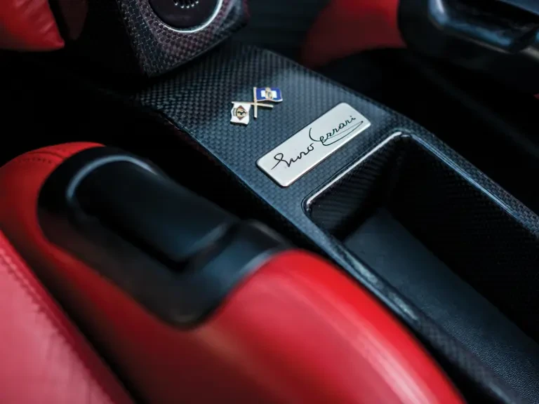 2004 Ferrari Enzo - Image 15 of 31