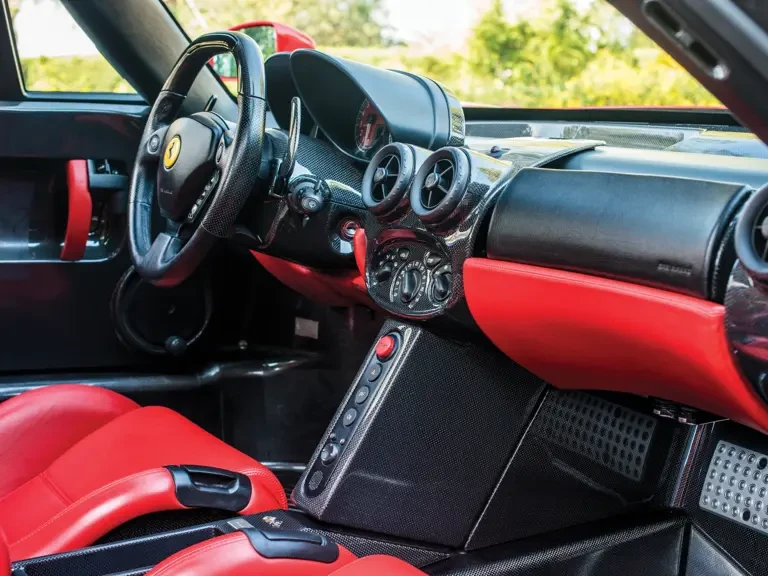2004 Ferrari Enzo - Image 13 of 31