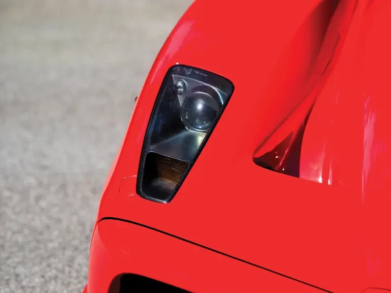 2004 Ferrari Enzo - Image 24 of 31