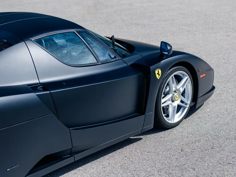 2004 Ferrari Enzo - Image 30 of 31