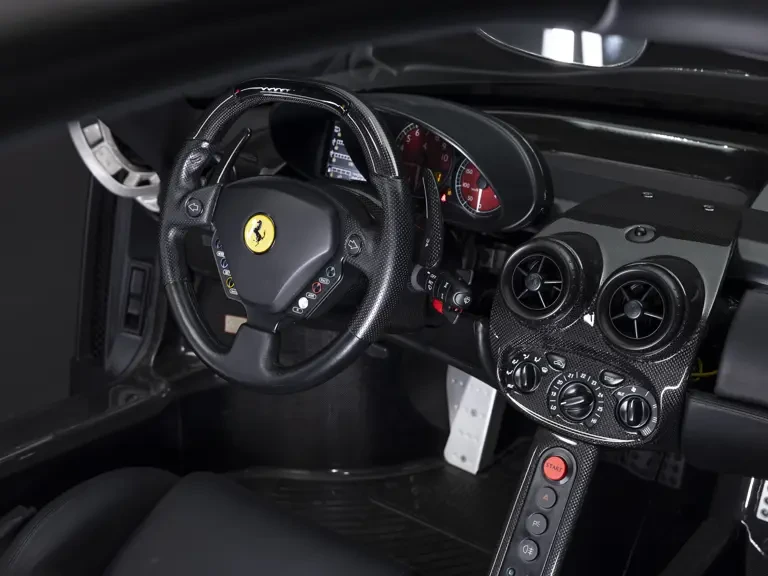 2004 Ferrari Enzo - Image 11 of 31