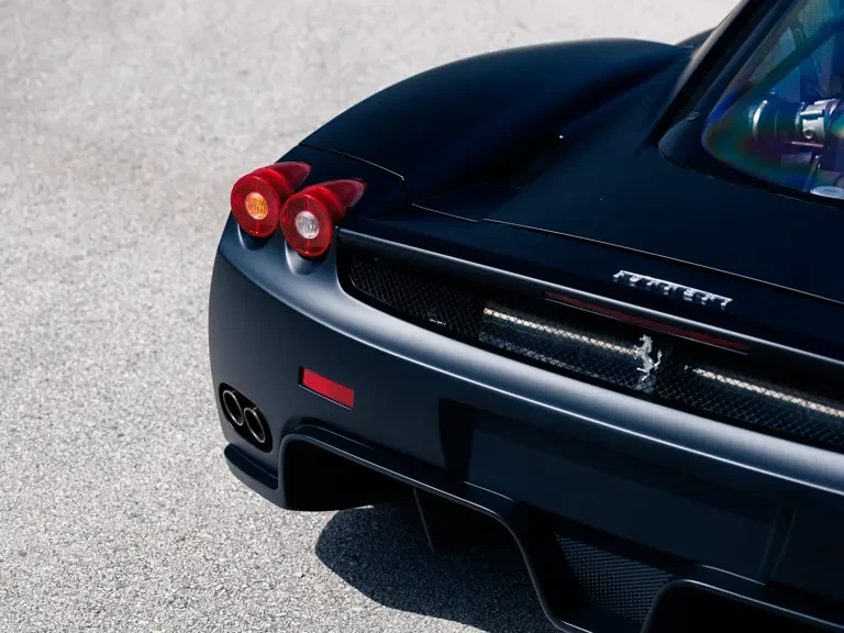 2004 Ferrari Enzo - Image 22 of 31