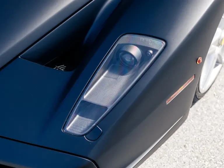 2004 Ferrari Enzo - Image 23 of 31