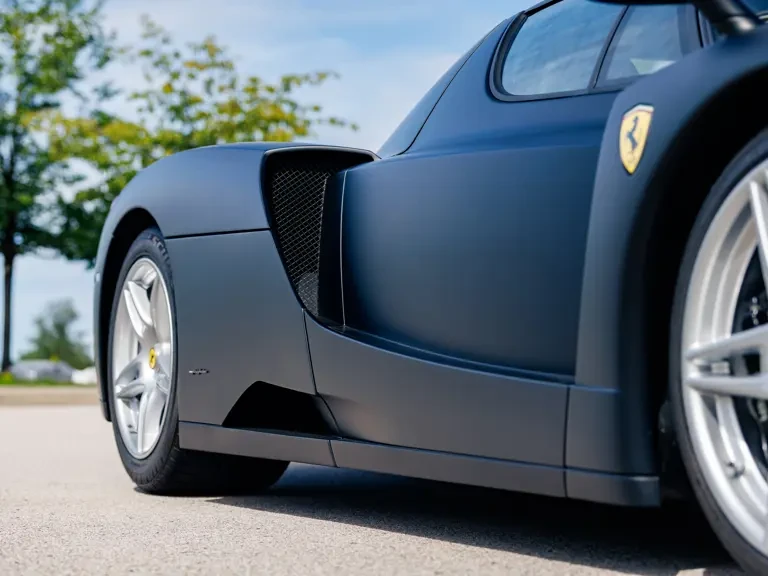 2004 Ferrari Enzo - Image 29 of 31
