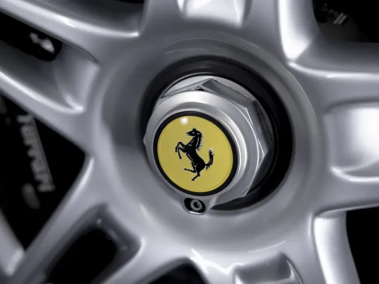 2004 Ferrari Enzo - Image 30 of 31