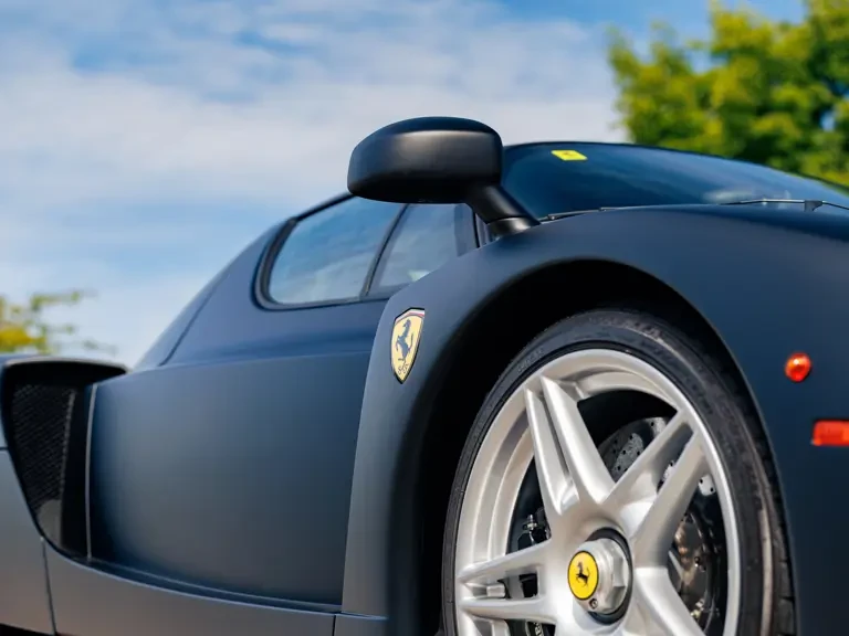 2004 Ferrari Enzo - Image 28 of 31