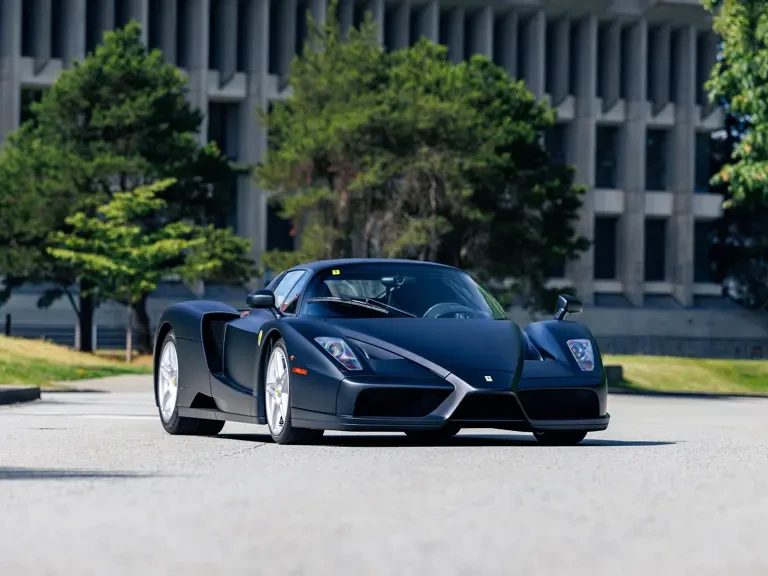 2004 Ferrari Enzo - Image 14 of 31