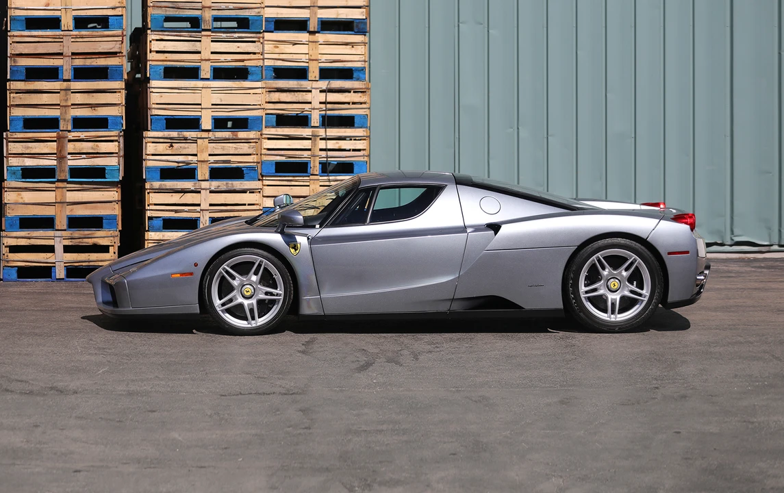 2004 Ferrari Enzo - Image 2 of 31