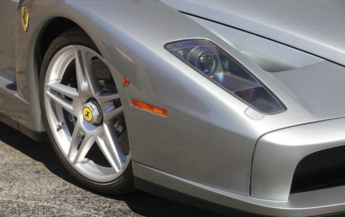 2004 Ferrari Enzo - Image 19 of 31