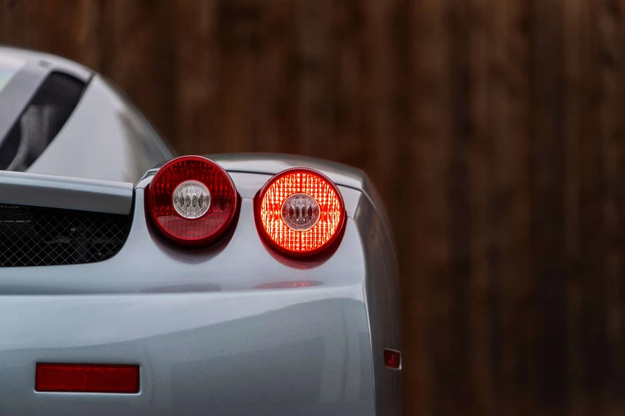 2004 Ferrari Enzo - Image 7 of 31