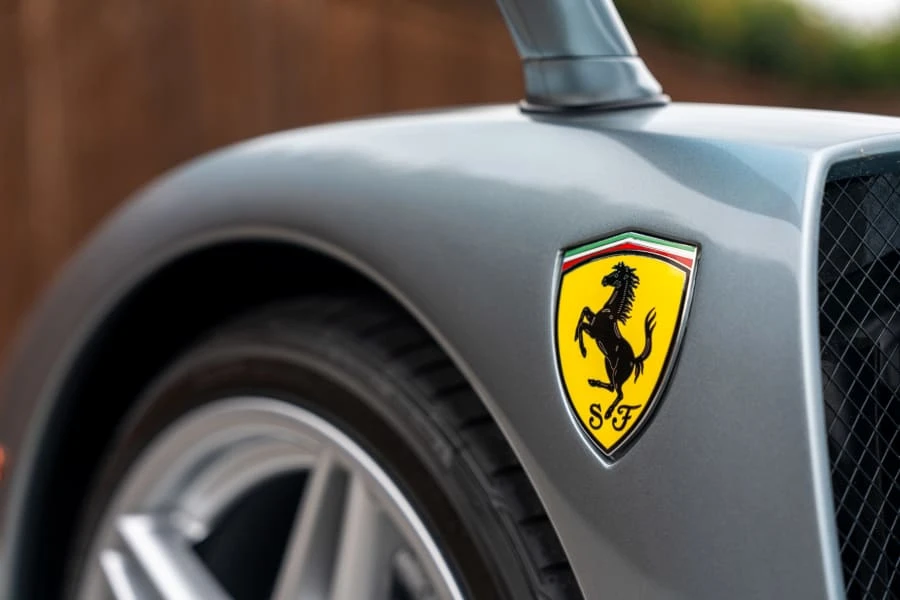 2004 Ferrari Enzo - Image 27 of 31