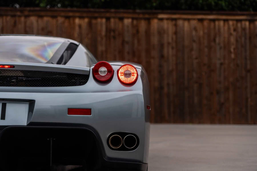 2004 Ferrari Enzo - Image 20 of 31
