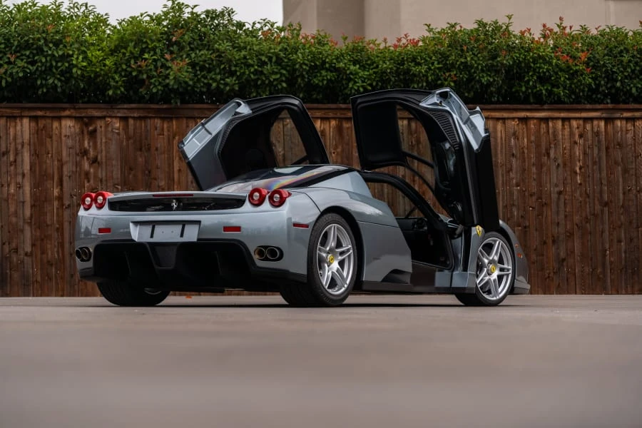 2004 Ferrari Enzo - Image 13 of 31