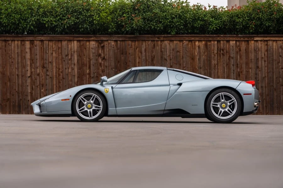 2004 Ferrari Enzo - Image 15 of 31