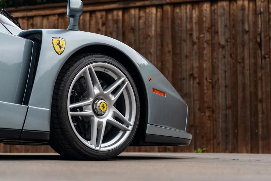 2004 Ferrari Enzo - Image 9 of 31