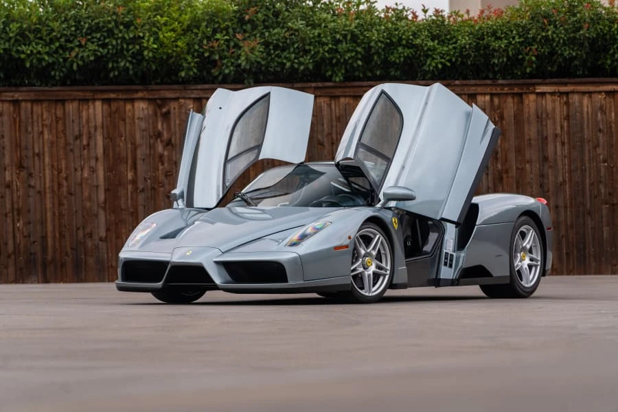 2004 Ferrari Enzo - Image 18 of 31