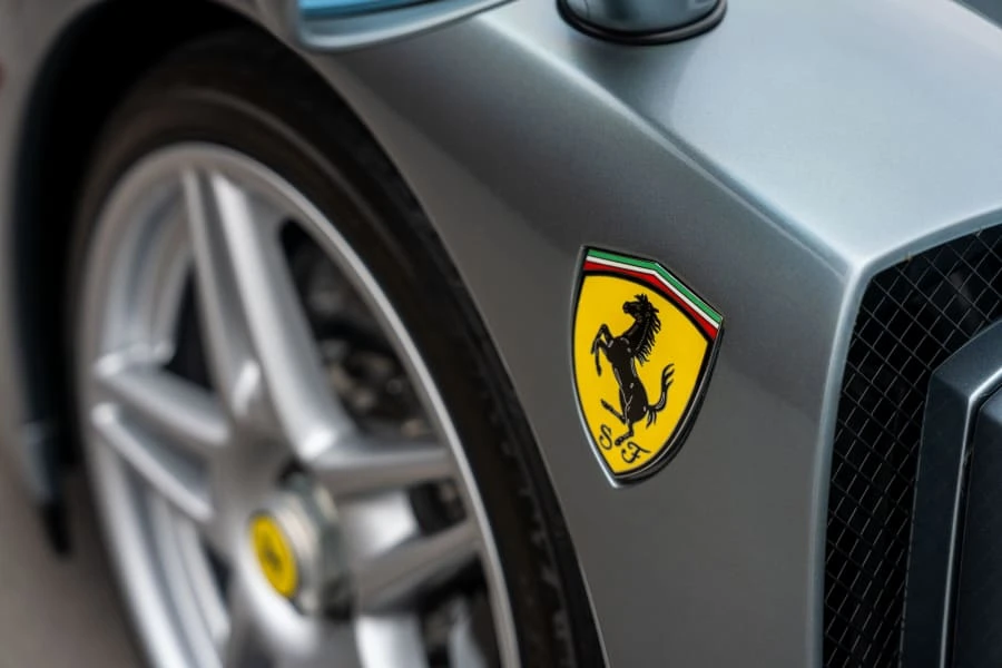 2004 Ferrari Enzo - Image 25 of 31