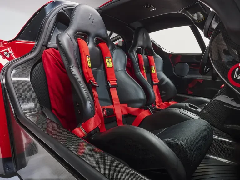 2004 Ferrari Enzo - Image 20 of 31