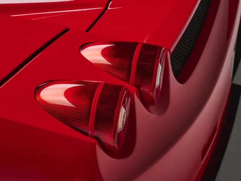 2004 Ferrari Enzo - Image 28 of 31