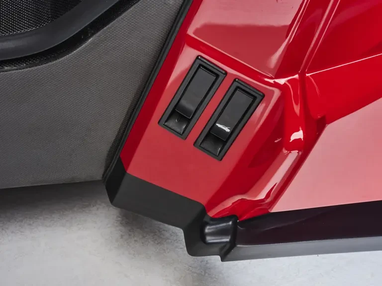 2004 Ferrari Enzo - Image 22 of 31