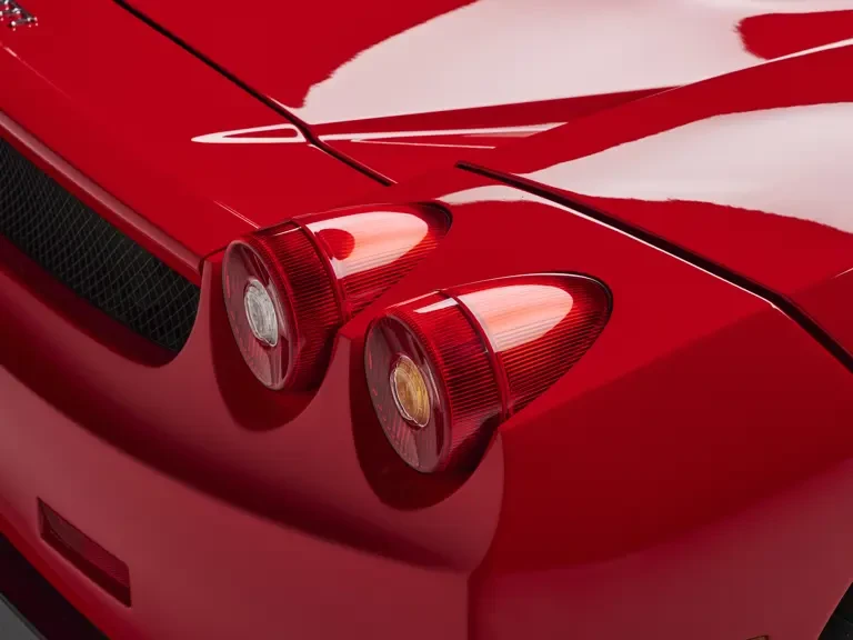 2004 Ferrari Enzo - Image 27 of 31