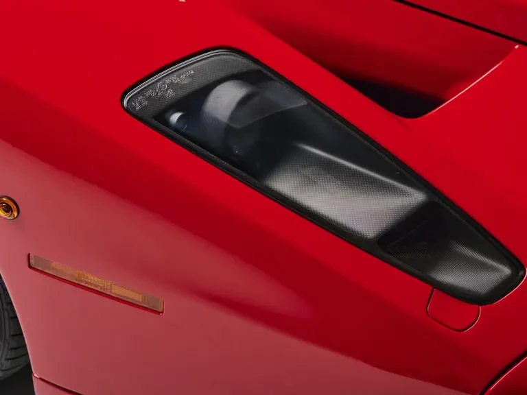2004 Ferrari Enzo - Image 29 of 31