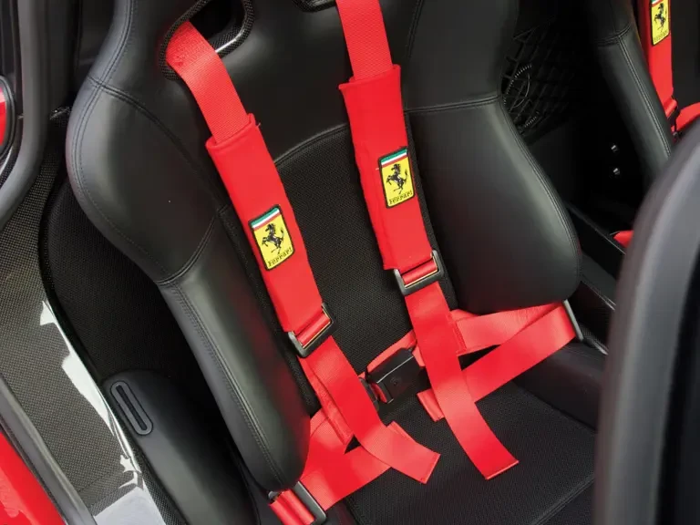 2004 Ferrari Enzo - Image 18 of 29