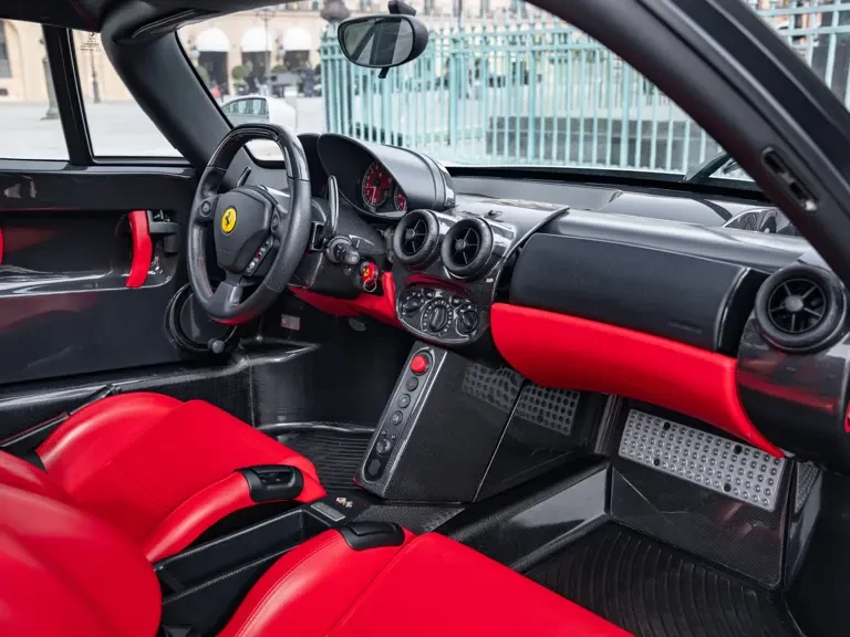 2004 Ferrari Enzo - Image 12 of 31
