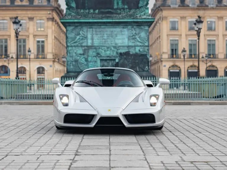 2004 Ferrari Enzo - Image 8 of 31