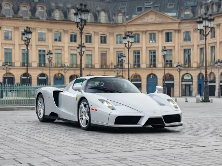 2004 Ferrari Enzo - Image 2 of 31