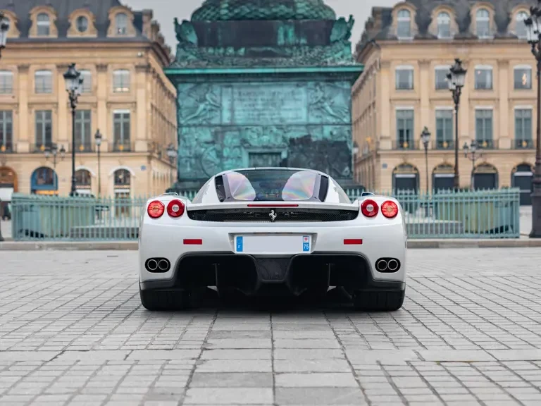 2004 Ferrari Enzo - Image 26 of 31