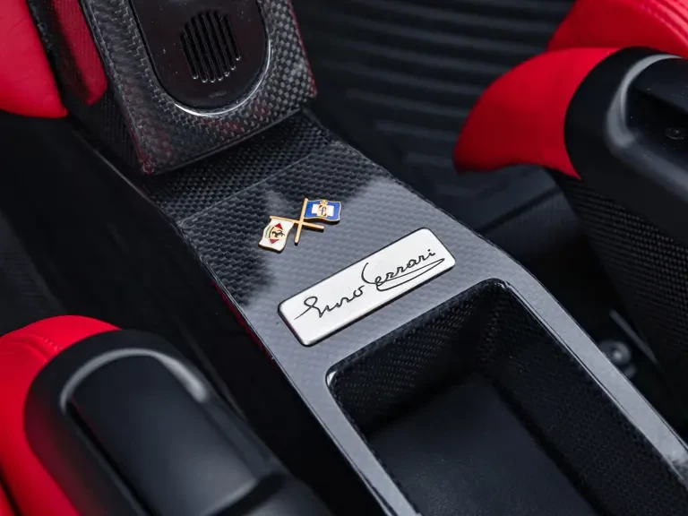 2004 Ferrari Enzo - Image 19 of 31