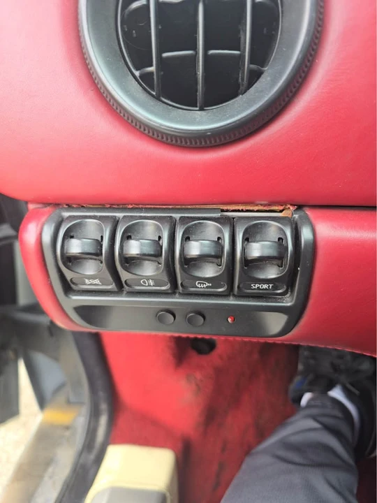 2004 Ferrari 360 Spider - Image 9 of 20