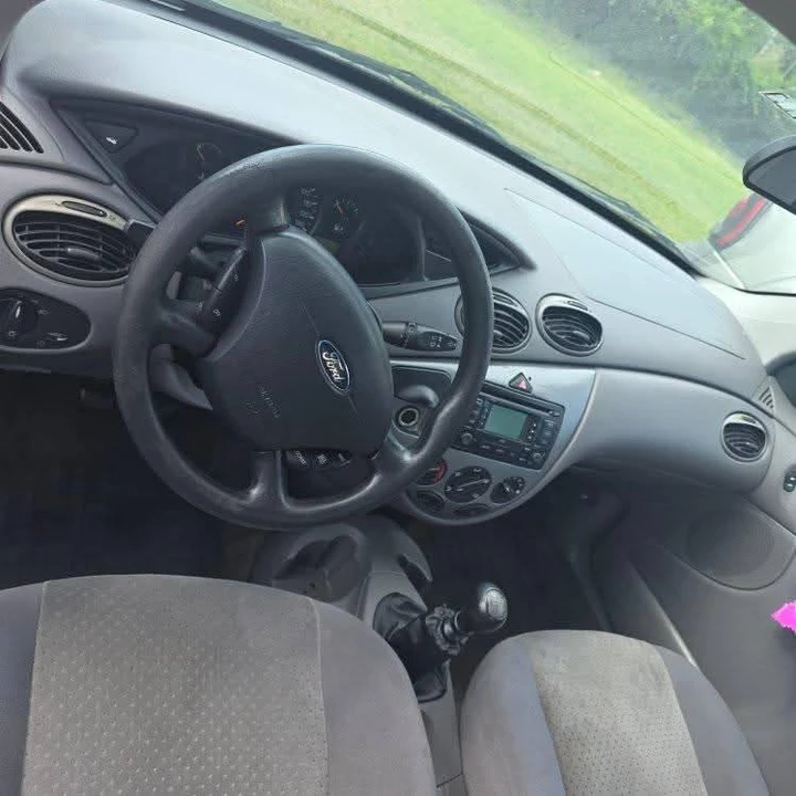 2004 Ford Focus 1st Gen - Image 4 of 5