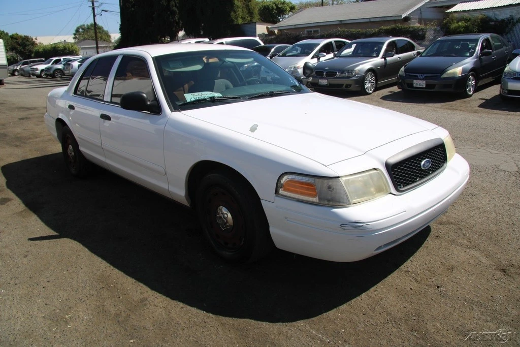 2004 Ford Crown Victoria - Image 10 of 21