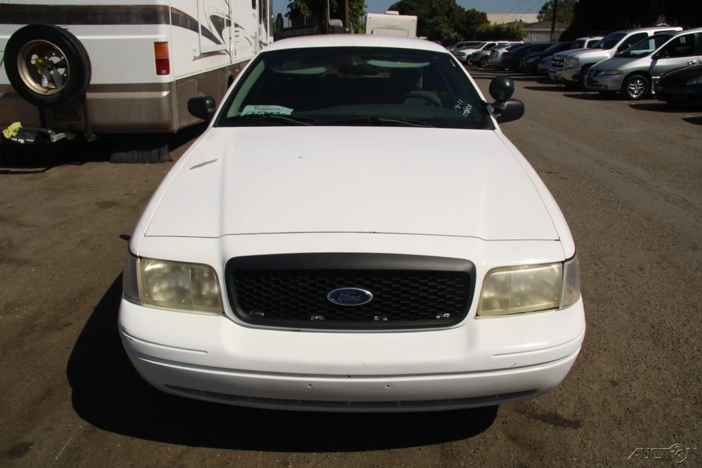 2004 Ford Crown Victoria - Image 11 of 21
