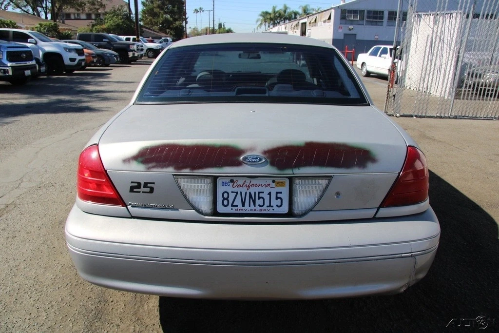 2004 Ford Crown Victoria - Image 6 of 21