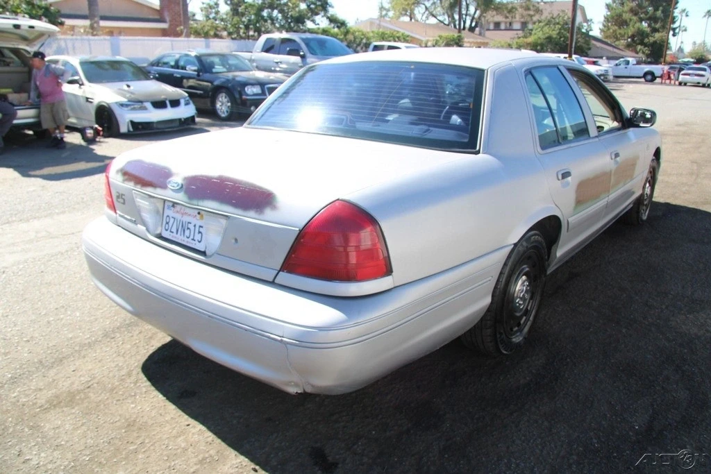 2004 Ford Crown Victoria - Image 7 of 21