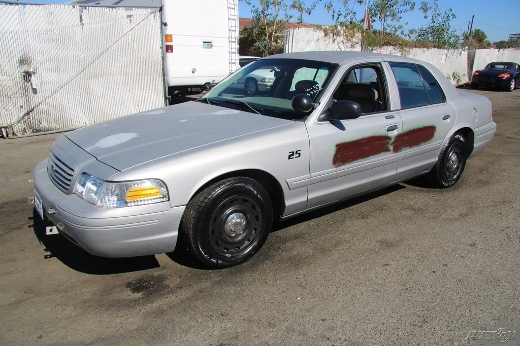 2004 Ford Crown Victoria - Image 3 of 21