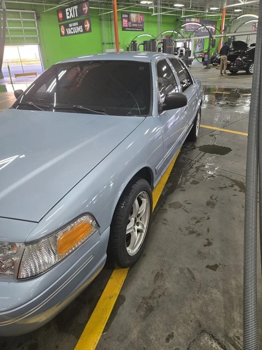 2004 Ford Crown Victoria - Image 5 of 20