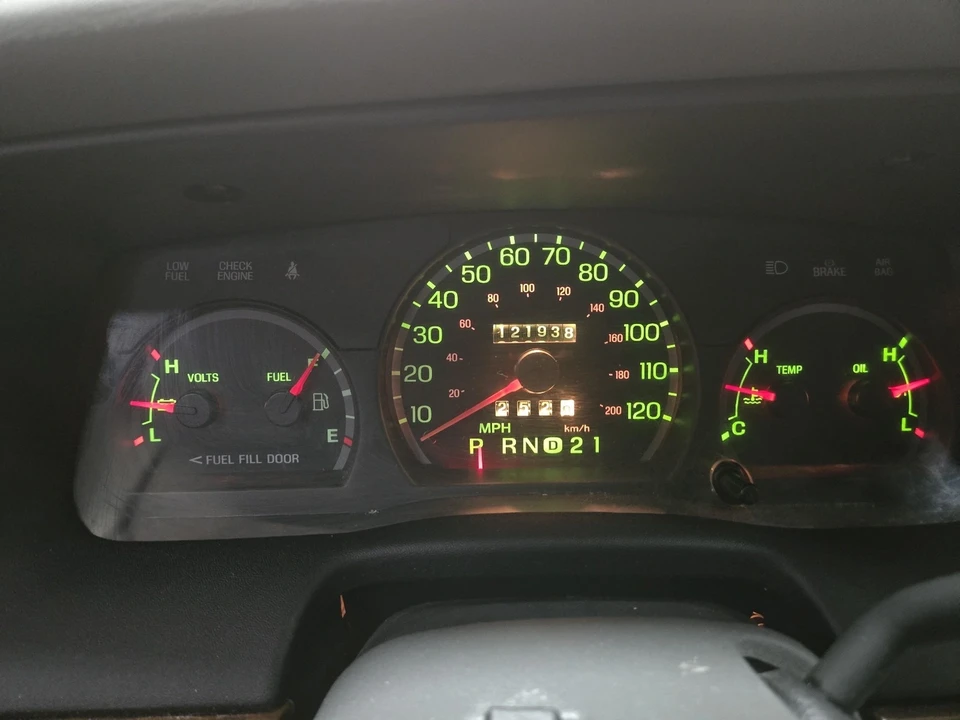 2004 Ford Crown Victoria - Image 8 of 20