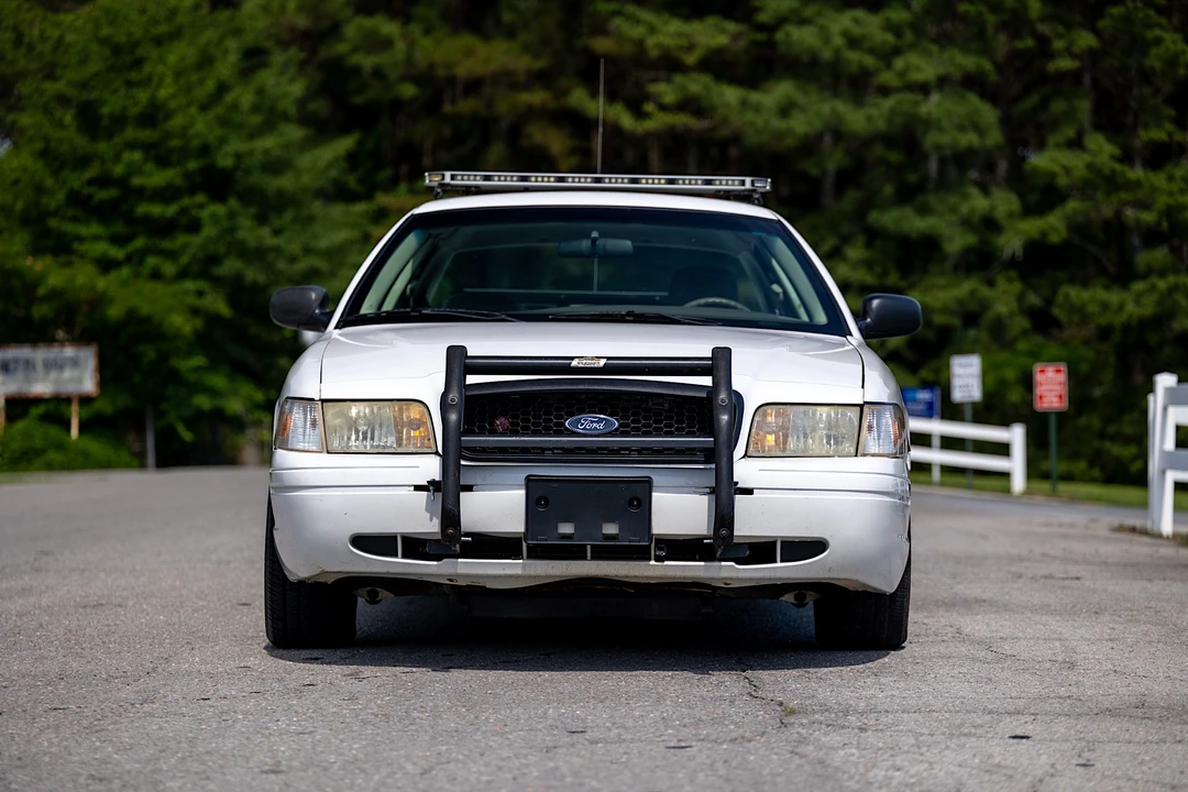 2004 Ford Crown Victoria - Image 4 of 31