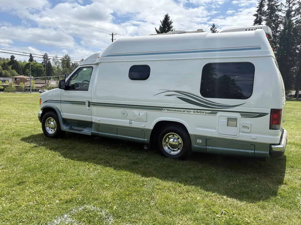 2004 Ford Econoline Van - Image 6 of 31